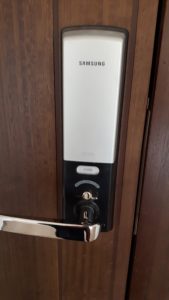 Samsung keyless entry door